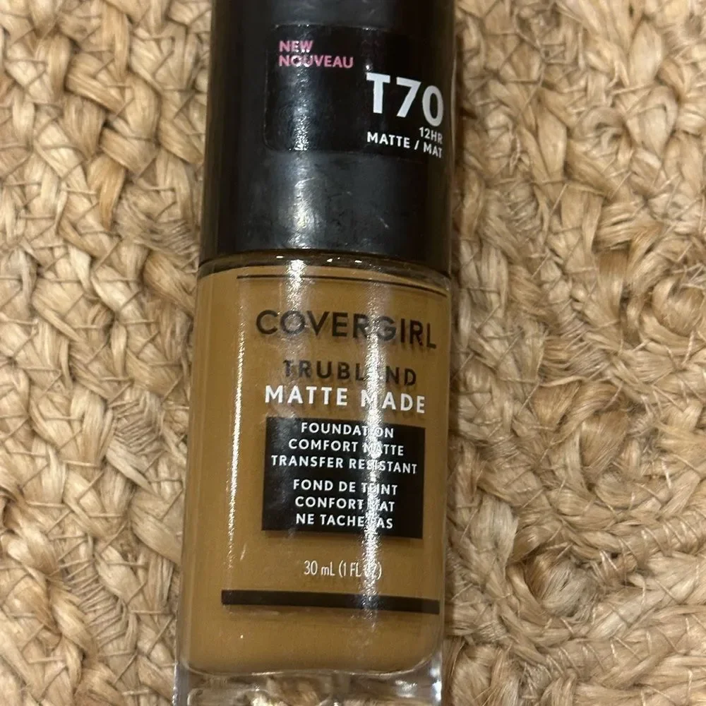 COVERGIRL TruBlend Matte Made Foundation T70 caramel